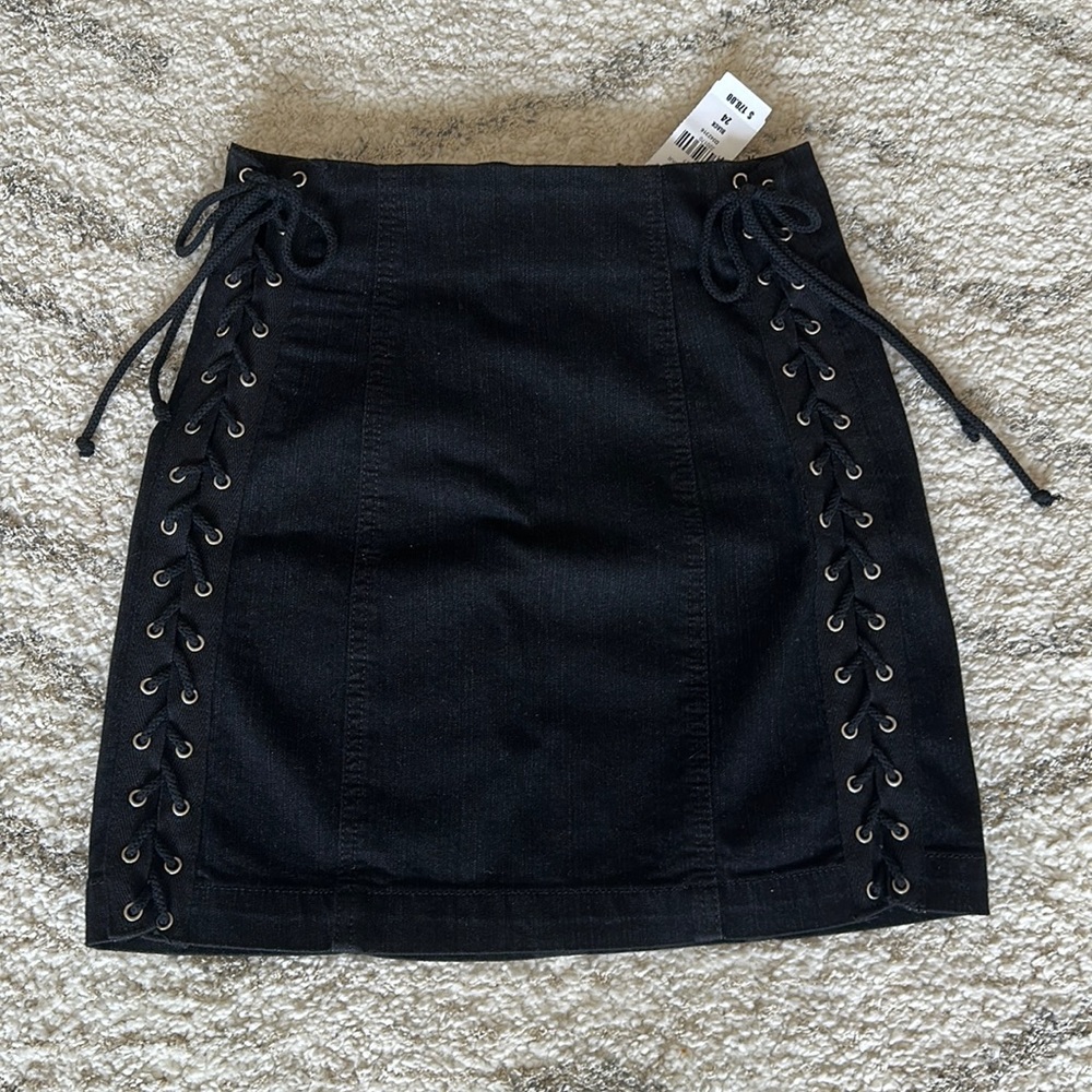 NWT CARMAR LF STORES BLACK DENIM MINI HIGH WAISTED SKIRT WITH TIES SIZE 24